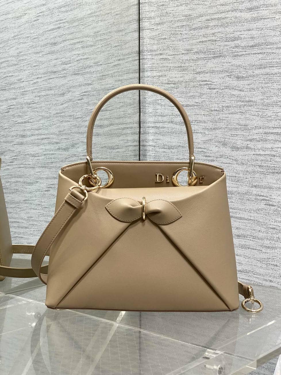 Bow Top Handle Bag 006